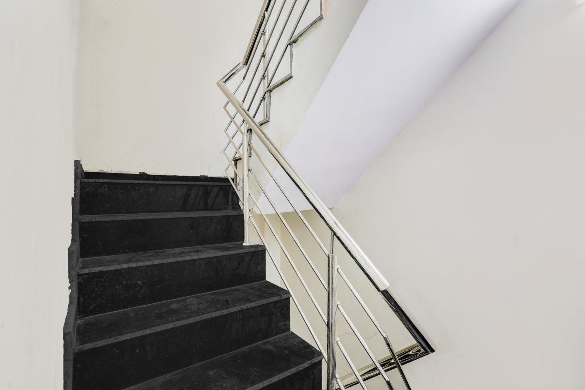 Hotel O Govind Residency Nueva Delhi Exterior foto